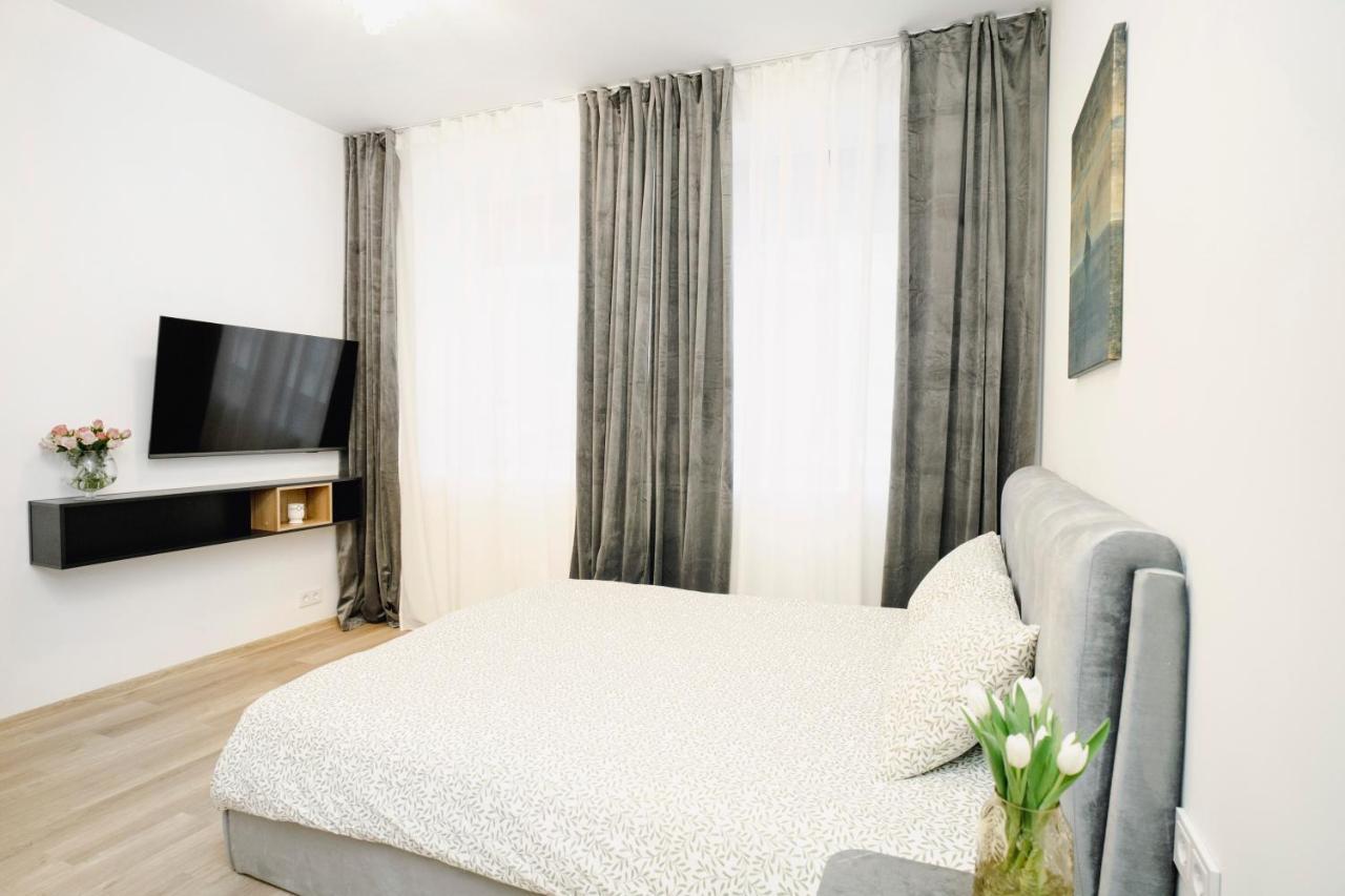 Central Station Apartment No3 Kaunas Buitenkant foto